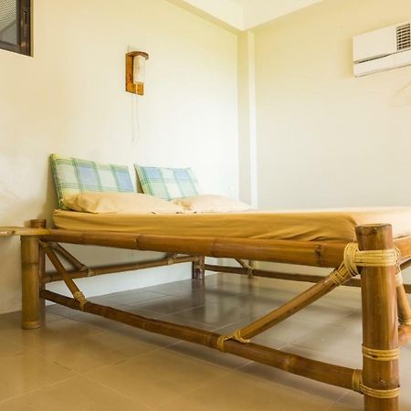 Hangout Beach Resort Caticlan Luaran gambar