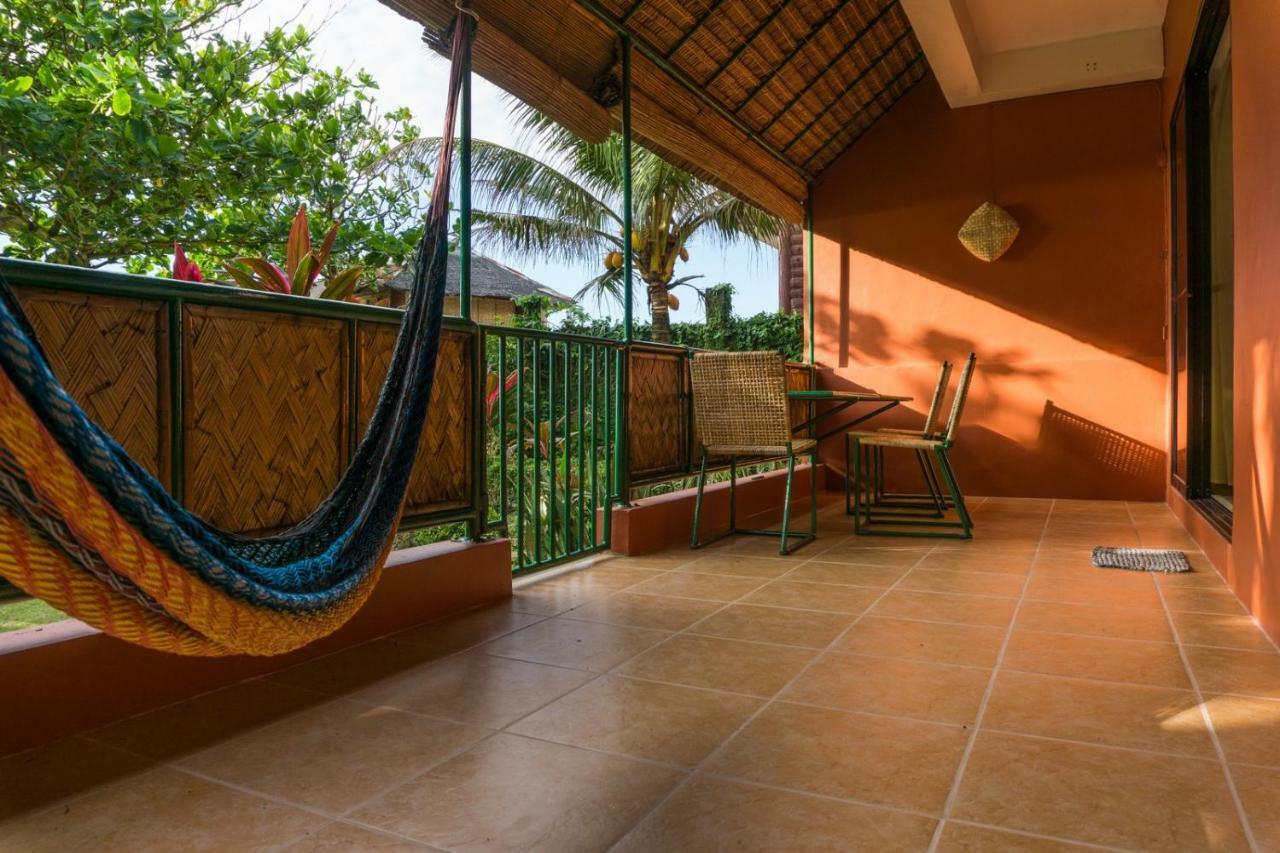 Hangout Beach Resort Caticlan Luaran gambar