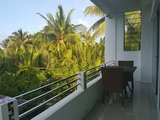 Hangout Beach Resort Caticlan Luaran gambar