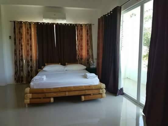 Hangout Beach Resort Caticlan Luaran gambar